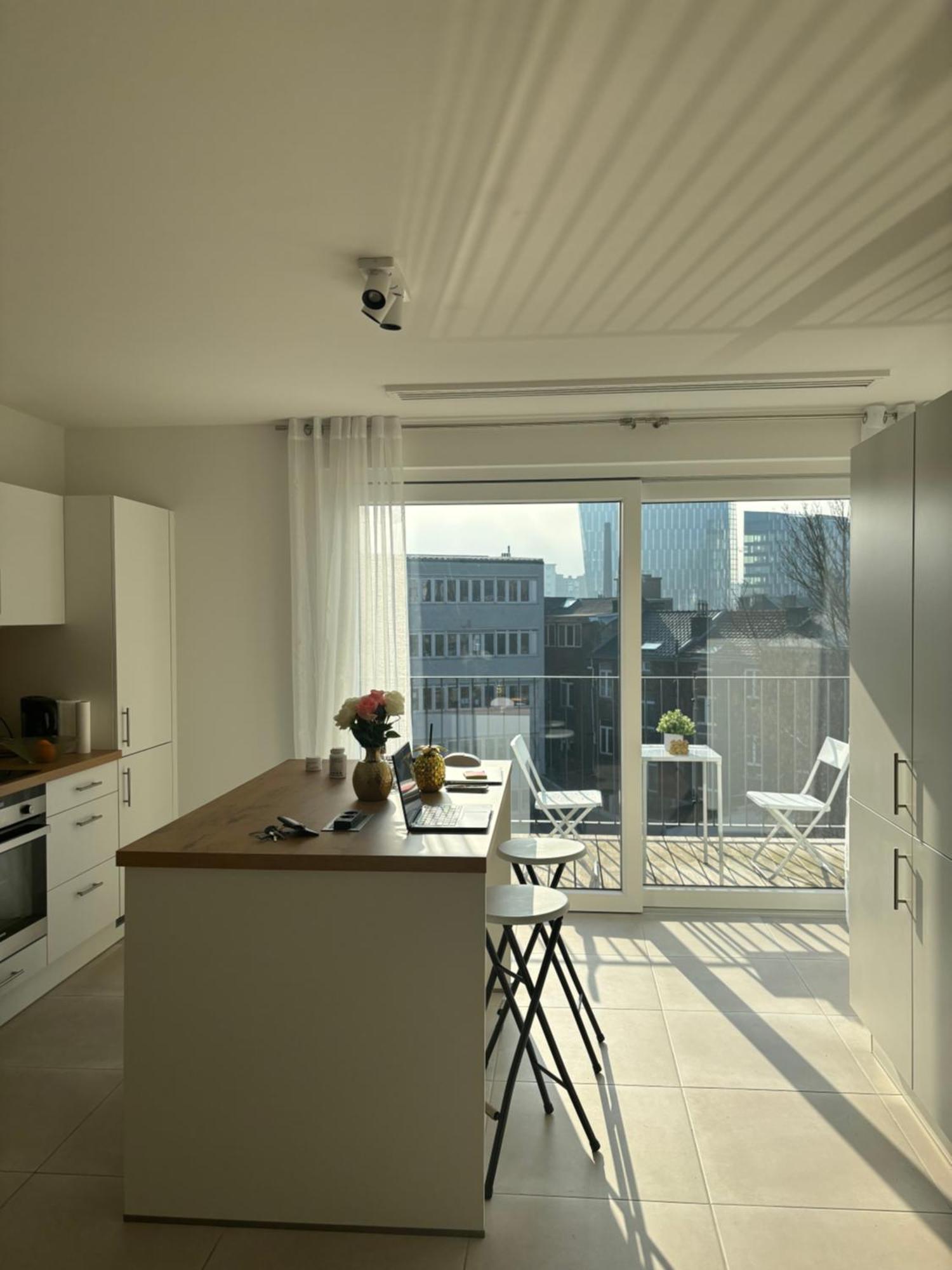 2 Bedrooms Luxury Apartment - Guillemins Liège Exterior foto